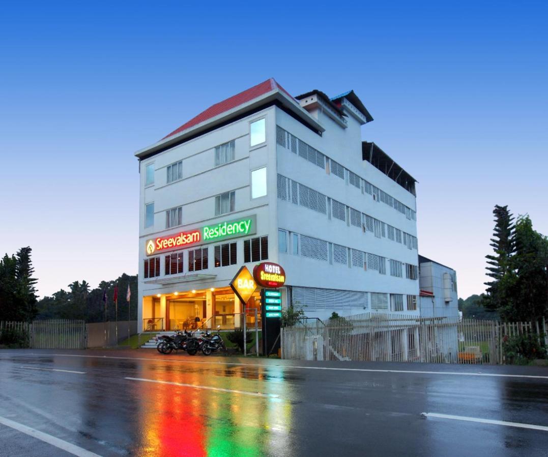 فندق Sreevalsam Residency Kulanada Tāmarakulam المظهر الخارجي الصورة